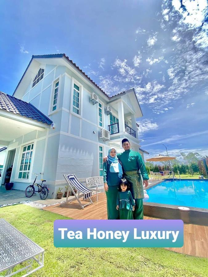 Tea Honey Luxury Villa Malacca Esterno foto