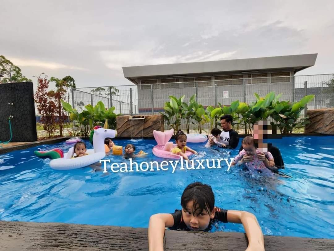 Tea Honey Luxury Villa Malacca Esterno foto