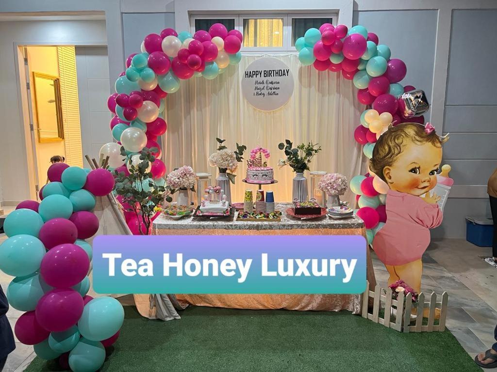 Tea Honey Luxury Villa Malacca Esterno foto